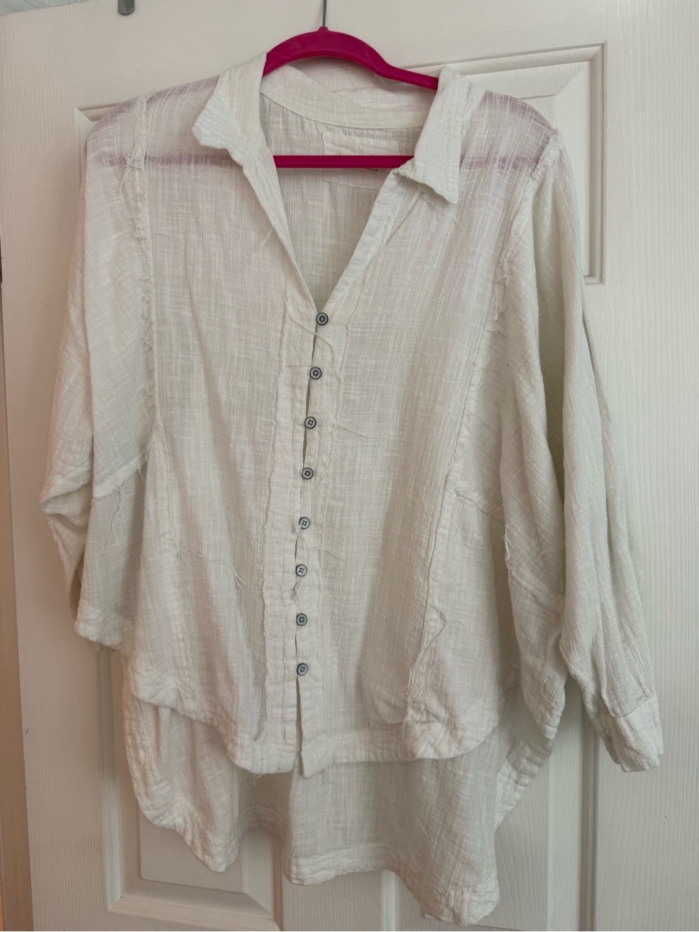 We the free white lightweight cotton 3/4 sleeve v neck button down shirt